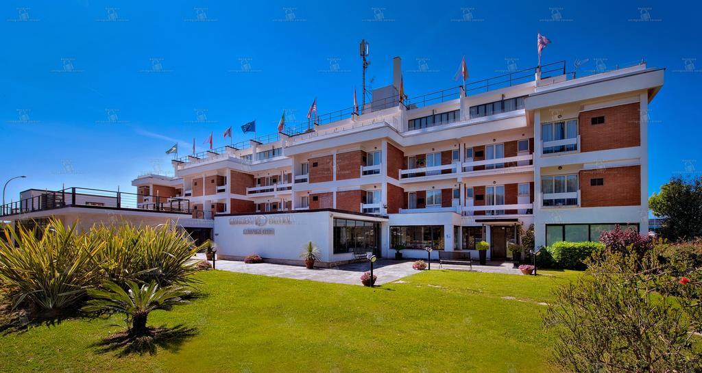 Garden Hotel Latina Exterior photo